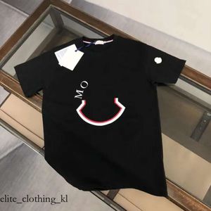 Moncleir Ceket Gömlek Monclairjacke Hoodie Mens Designer T-Shirts Yaz Günlük Kadın Gömleği Gevşek Tees Mektuplar Baskı Kısa Şortlu Kollu Monclar Gömlek 289