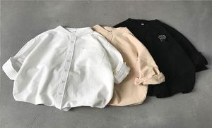 MEN039S Casual Shirts weiße Männer Hemd halbe Ärmel koreanischer Stil Baggy männliche Tops Bluse Massivkragen ohne Baumwolle Vintage7468118