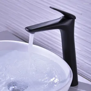 Badrumsvaskar Krigare Design Luxury Brass Wash Basin kran Högkvalitativ kallt vatten Handkran Modernt ett hål
