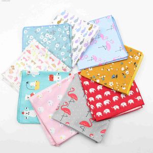 Lenços Bandanas Durag Crianças Lidar Com Cachecol Vintage Algodão Hanky Mens Bolso Quadrado Crianças Cão Pato Animal Fruit Handle Y240326