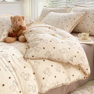 Bedding de berço de algodão macio Conjunto para menina cama criança decoração de berçário 3pcs Urso de desenho animado nascidos 240313