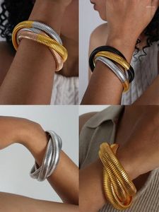 Braccialetti con ciondoli Il braccialetto elasticizzato a tre anelli francese non sbiadisce. La personalità ha una trama esagerata vintage impilata con una nicchia