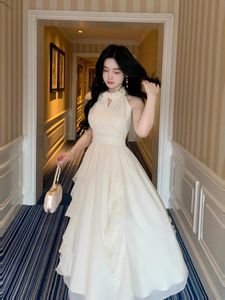 Vestidos casuais 2024 sem alças sem mangas branco chiffon longo vestido mulheres francês retro conto de fadas princesa elegante babados fofo