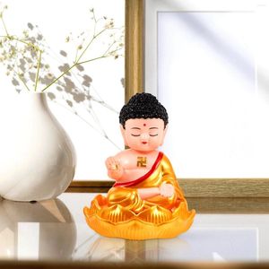 Dekorativa figurer bil Little Monk Figur Solar Buddha Buddism Chinese Dashboard Sculptures Fengshui