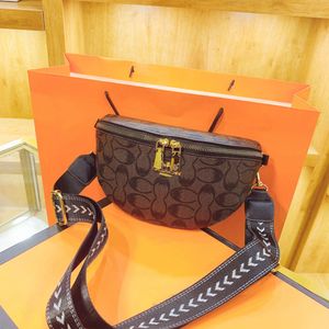 Il negozio esporta il designer borse all'ingrosso nuovo classico alla moda vecchio fiore spalla da donna Borsa da donna 2024 Crossbody semplice e grande capacità