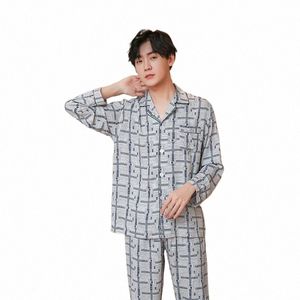 Wiosenna jesień Nowy zestaw piżamowych Mężczyźni 2PCS Sleepwear LG Sleeve Cirtpants Mężczyzna swobodny sen Cotw Kombinezon piżamowy odzież domowa A9A6#