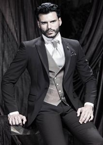 Männer Anzüge Slim Fit Peak Revers Bräutigam Tuxedos Schwarze Hochzeitsanzüge Männer 2015 Groomsmen Anzüge ein Knopf Herren 3 -teiliger Anzug Jackepant 3242087