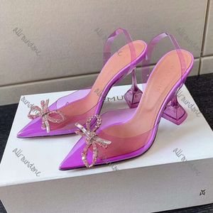 Amina Muaddi Sandálias Top Luxury Designer Dress Shoes Bowknot Cristal Diamante Decoração Transparente PVC Wine Cup Saltos TAMANHO 35-42