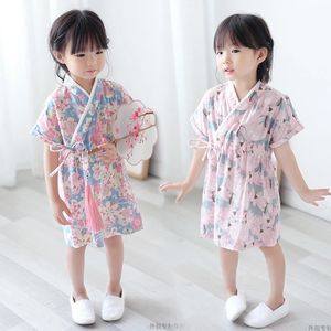 Pijama de pijama crianças simples roupas de sono combina com Little Japanesestyle Cotton Kimono Childrens Baby Nightdress Thin LC831 240325