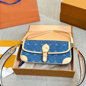 Top Luxury Handtaschen Designer Denim Diane Cowide Unterarm Baguette Bag Damenhandtasche Umhängetasche Crossbody Tasche Geldbeutel All Steel H Hirx