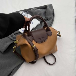 Handbag Store Wholesale Retail This Years Popular Bag Versatile Crossbody 2024 New Womens Fashionable and Simple One Shoulder Small Bucket6HNT