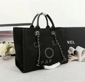 Designer Classic Evening Bags Luxury Handbag Fashion Pearl Womens Beach Handväskor Purse Kvinnor Canvas Handväska 2023 Ny A1