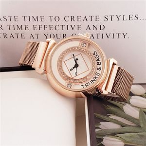 38mm Men Rose Gold Strap Watch Alloy Bezel Strap Wristwatches Black White Dial Quartz Wristwatches 287W