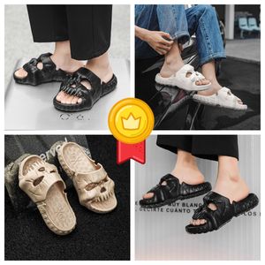 Gai ayakkabıları pamuklu kalın taban sandaletler erkeklerin nefes alabilirlik serin moda iskelet kafatası baş tasarımcısı kişiselleştirilmiş büyük boyutlu punk ventilate 2024 EUR40-45