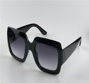 Ny modedesignkvinna Solglasögon 0053 Black Large Frame Square Frame Classic Simple Elegant Glasses UV400 Outdoor Protective EY4321071