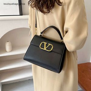 Дизайнерская сумка Сумка для женщин Новая модная и повседневная сумка через плечо на одно плечо Маленькая квадратная