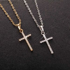 Mode Weibliche Kreuz Anhänger Dropshipping Gold Schwarz Farbe Kristall Jesus Anhänger Halskette Schmuck für Männer/frauen Großhandel 1ZVS