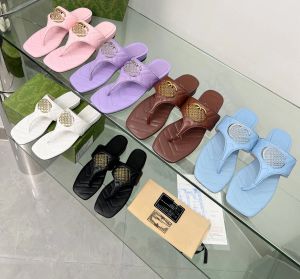 Designer glidande kvinnors platta sandaler mulor läderskor kvinnors sommar flip-flops mode exklusiv