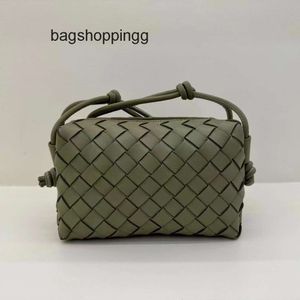 Diagonal Color Loop Loop Bag Botteega Camera One Cassette Lady Purse Woven Designer Mini Candy 2024 Shoulder Bags Leather Bvbag Cross Small Square WGVQ