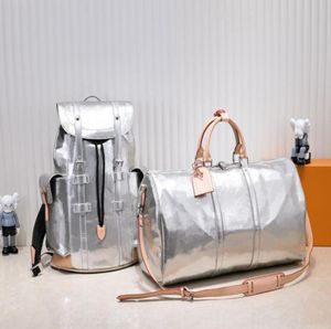 Resväska designer spegel ryggsäck män duffle väska kvinnor resväskor hand bagage läder handväskor stora crossbody väskor totes 50cm9260368