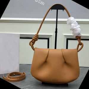 Paseo Satchel i Shiny Nappa Calfskin Top Designer Shoulder Bag Women Fashion Crossbody Bag Luxury Bag med en ren och elegant silhuett guldfolie präglad logotyp