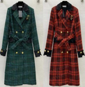 Plaid Pattern Womens Jackets Outerwear With Letter Brooch Fashion Brand Coats Clothing Ladies Slim Long Overcoat2392988