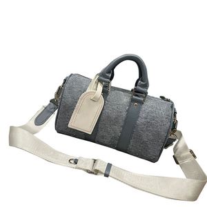 M22762 Umyjane Demin modowe męskie torby podróży 25x15x11 cm damskie luksusowe projektanci Duffels Bag Mini Denim Flower Miękka walizka torebka jamy z paskiem na ramię z paskiem na ramię z