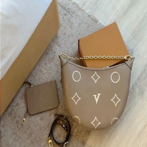 Louls Vutt Bag Luxury Handbag Shourdleway Runway Loop Underarm Bag Coin Top Bag Design Bag Women's Handbag Moon Bag Bag Pea Zipper 38cm