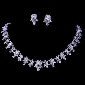 Orecchini Collana Emmaya Nuova vendita calda Donna AAA Zircone Piccolo quadrato Trasparente CZ Set da sposa per matrimonio di lusso Collana girocollo Set di gioielli L240323