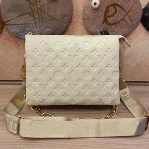 Luxur Designer Clutch M57790 Coussin Bag Women Men äkta läder crossbody väskor Purses Tote Messenger Wallet fyrkantiga handväskor präglade axelband kedjepåse