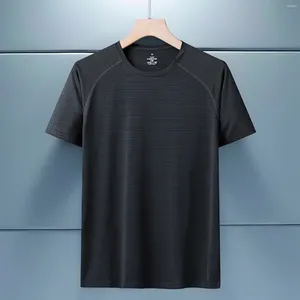 Men's T Shirts Loose Male Short Sleeved Round Neck Casual Pullover Sports Fitness Outdoor Sweat Wicking Shirt For Man Summer