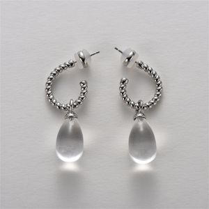 Französische natürliche weiße Kristall-Tränenfallöffnung gebratener Teig-Wendungen Ring Ohrringe Frauen Drops Mode High-End-Luxusdesign