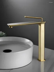 Смесители для раковины в ванной комнате, золотой скандинавский матовый медный смеситель для холодной воды над столешницей, умывальник, роскошный, простой