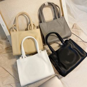 Designer väskor Kvinnor Tygväska plånböcker axelväska fast färg mjuk läder pu tote crossbody axel lyx mode shopping satchels