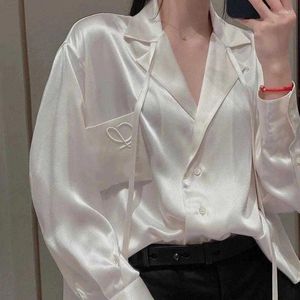 Kvinnors blusar skjortor för kvinnor designer modeblus skjorta tredimensionell broderi siden långärmad solskyddsmedel lös casual päl