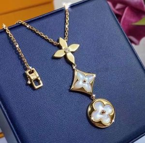 Fashion Brand Heart-shaped Pendant 18k Gold plated Minimalist Necklace for women Female Designer 925 sterling silver Four-leaf clover Necklace Jewelry holiday Gift