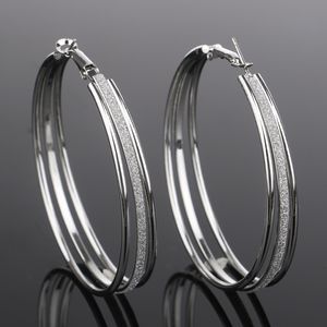 Ett par klassiska runda Big Hoop Earring Round Loop Circle Gothic Punk Hoop Earring Laring Size Earrings For Women Fashion Jewelry