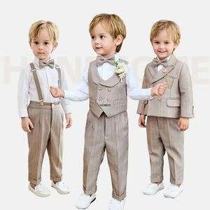 Baby Kids Beaufitul Pograph Suit Flower Boys Luxurious Birthday Dress Barn Formal Wedding Performance Dance Tuxedo Wear 240312
