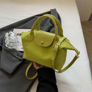 Handla crossbody -väska billiga exportväskor 2024 Spring New Simple Womens Colorful Fashion Handbag High Quality1VKU