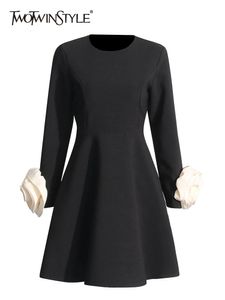 Appliques patchwork casual di twotile, abito per donne a maniche lunghe a collo lungo abiti minimalisti con vita alta 240323