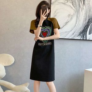 French Heavy Industry Diamond Inlaid Casual Dress for Women's Summer 2023 New Slimming and Age Reducing Color Blocking Straight Tube T-shirt Skirt