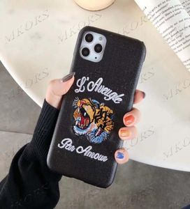 Projekt listu mody 3D haft haftowy Tygrys Case na iPhone 12 11 12pro 11pro x xs Max xr 8 7 6 6s plus skórzana pokrywa skóry She5374615