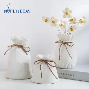 Vaser ins Lucky Bag Shape Nordic Ceramic Vase Figures Living Room Design Decor Flower Pot For Interior Home Study Sovrum