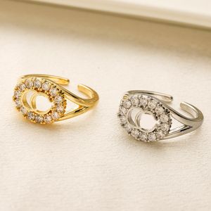 20style Designer Marca Carta Banda Anéis Mulheres Ouro Sier Banhado Cristal De Aço Inoxidável Jóias De Casamento Suprimentos Fine Carving Anel De Dedo