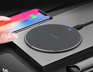 10W QI Wireless Charger för iPhone 8 X XR XS Max QC30 10W Fast Wireless Charging för Samsung S9 S8 Note 9 S10 USB Charger Pad7104659