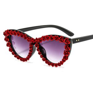 Barock Rose Flower Solglasögon Kvinnor Cat Eye Solglasögon Big Frame Gereglass Moderna Beach Eyewears7875906