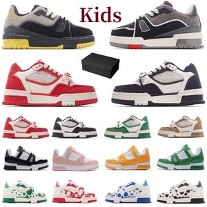 Med Box Designer Kids Shoes For Boy Girl Children Sneakers Sport Mesh Shoe Low Cut Collaboration Fragments Militärgrå spädbarn Toddler Trainers 2024 Hot Sale