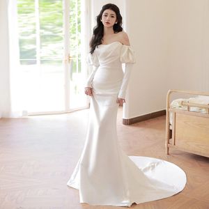 2024 satin Mermaid Wedding Dresses Off Shoulder Long Sleeve Beaded Bridal Gowns Backless Satin Beach boho Wedding Dress Vestido De Novia Country Reception Robes