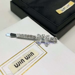 Hårklämmor Barrettes Kvinnor Hårklämma Luxury Mius Barrettes klämmor Bow Knot Full Diamond Crystal Hairpin For Women Fresh Super Immortal Liten Common Line Hairpin