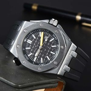 2023 Men's Multi Functional Fully Automatic Leisure Fashion Style Quartz Watch